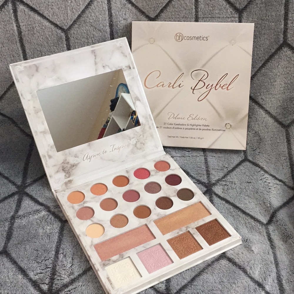 Carli Bybel Deluxe Edition Eye and Cheek Palette